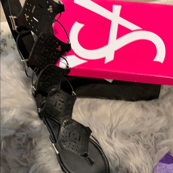 Gator Sandals - Picture 3 of 5